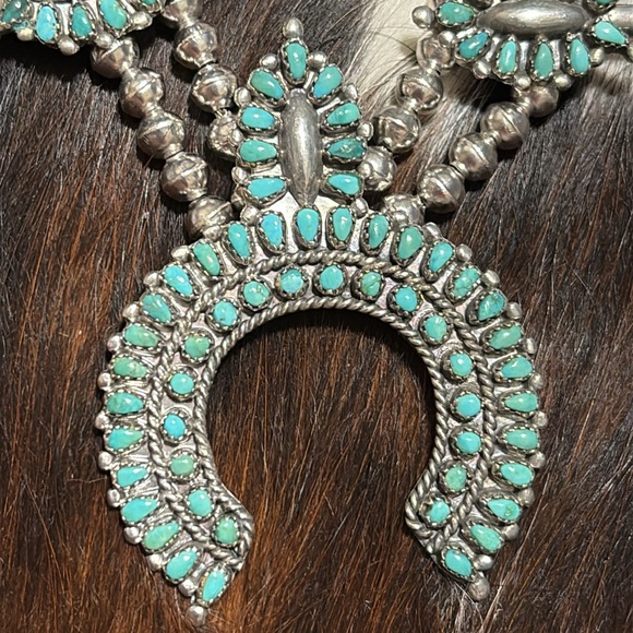 Gorgeous squash blossom turquoise and sterling silver. - Picture 3 of 6